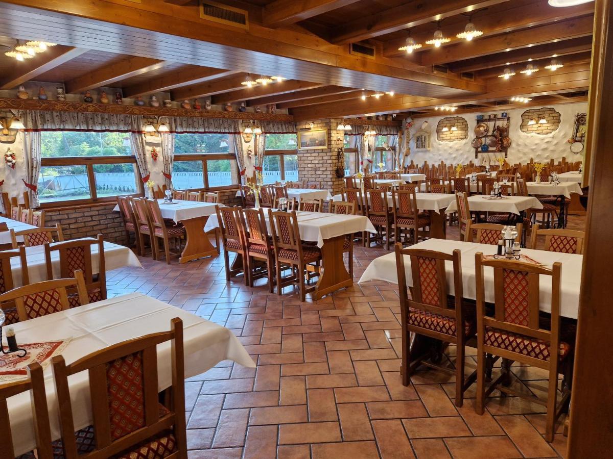 Hotel Csalanosi Vendeghaz Kecskemét Exterior foto