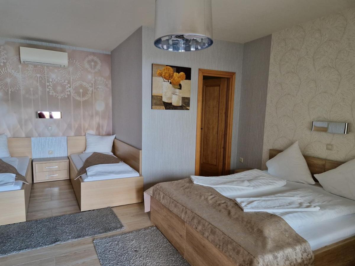 Hotel Csalanosi Vendeghaz Kecskemét Exterior foto