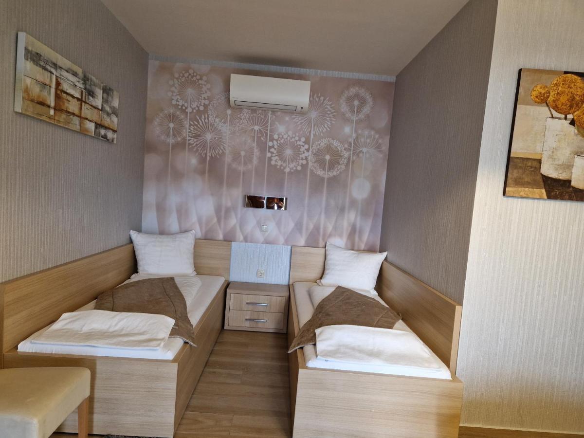 Hotel Csalanosi Vendeghaz Kecskemét Exterior foto