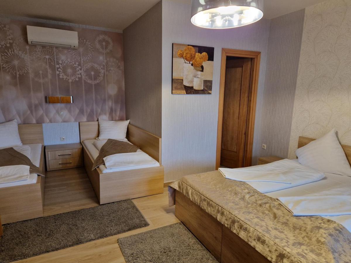 Hotel Csalanosi Vendeghaz Kecskemét Exterior foto